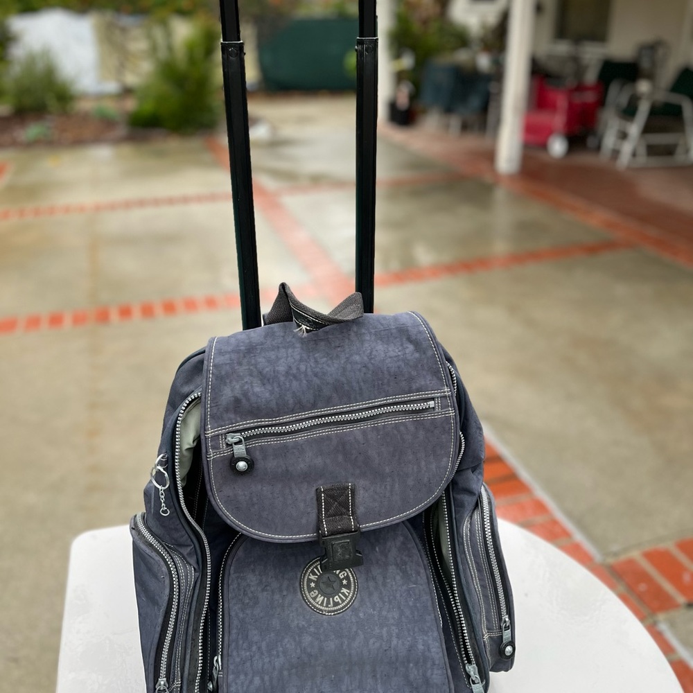 Kipling Travel Bag/Backpack - Picture 4 of 4
